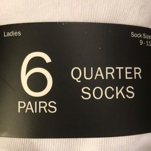 NWT Ladies quarter socks